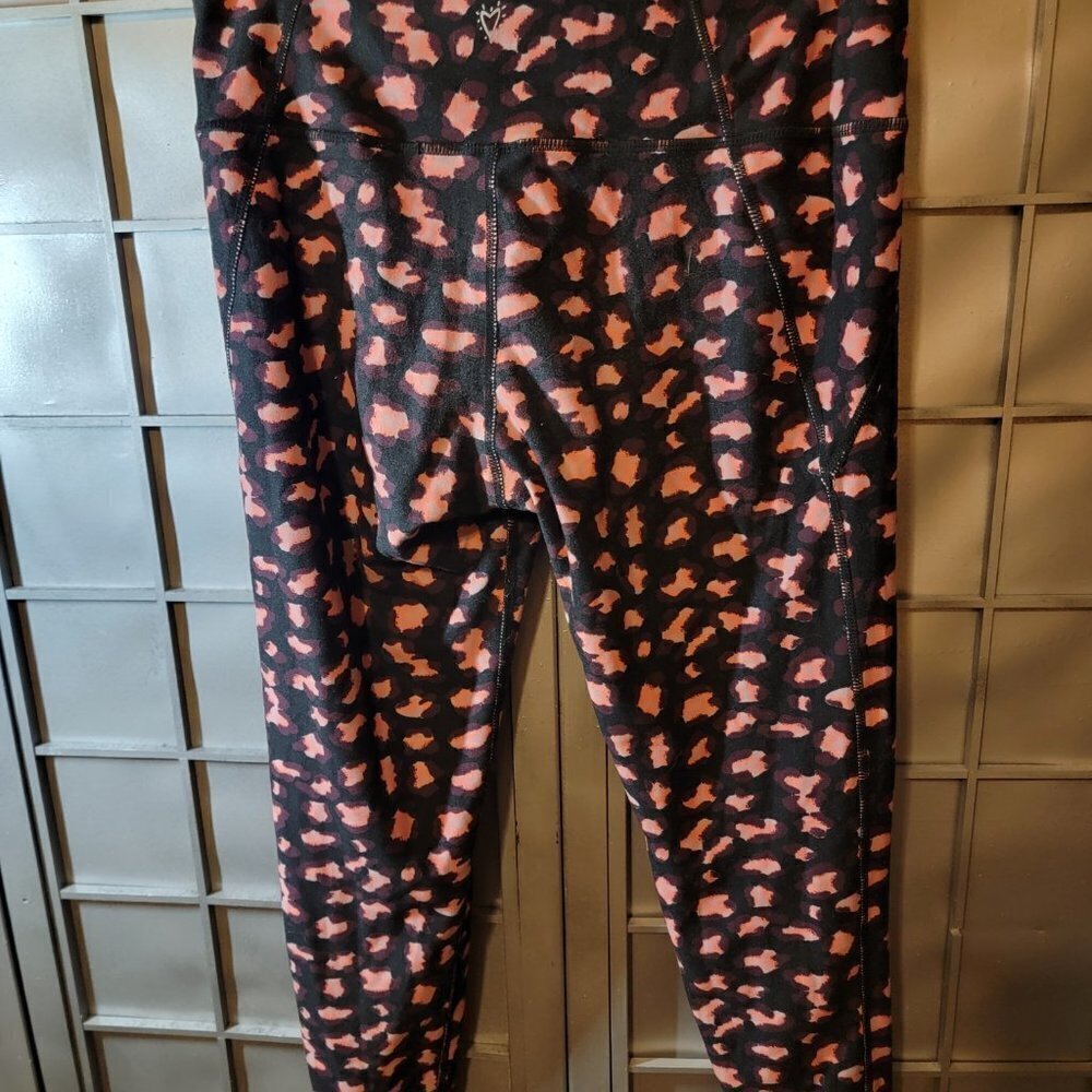 Betsey Johnson Medium Leggings